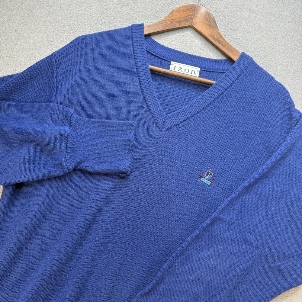 VTG Izod V-Neck Sweater Mens M Blue Acrylic Knit Pullover Crest Logo Preppy